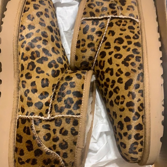 UGG Shoes - NEVER WORN BRAND NEW classic ultra mini leopard size 9